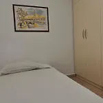 Grand House Selitë e Vogël