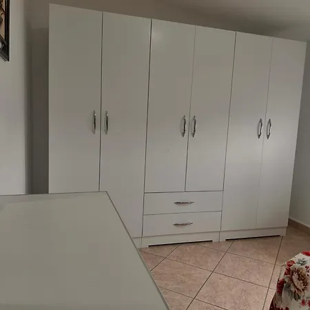 Grand House Selitë e Vogël