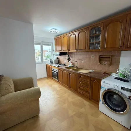 Grand House Apartment *