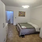 Apartment Grand House *